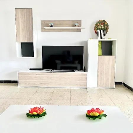 Apartbeach Malta Capri Vistas Playa Y Climatizado 公寓