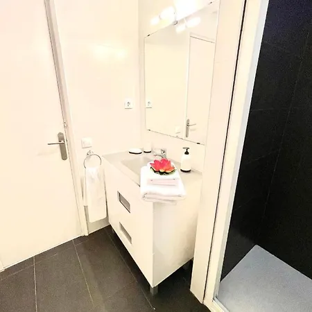 Apartbeach Malta Capri Vistas Playa Y Climatizado *